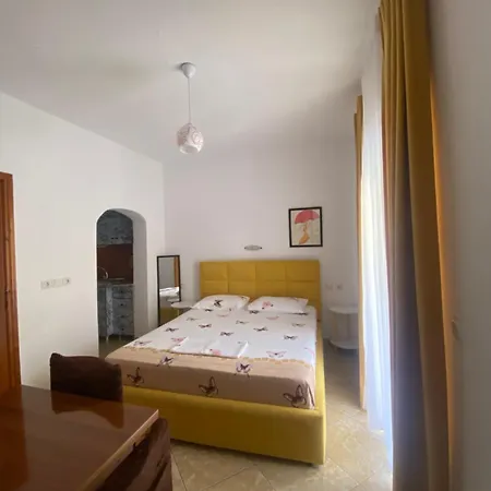 Tani Aparthotel