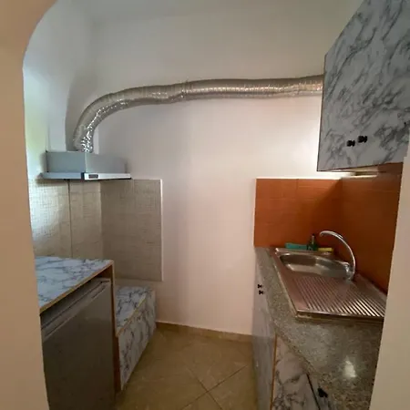Tani Aparthotel *
