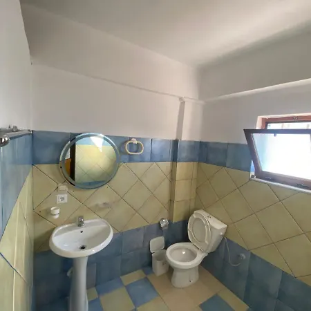 Tani كساميل