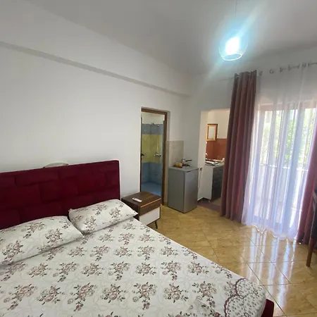 Tani Aparthotel *