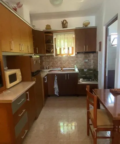 Tani Aparthotel Ksamil